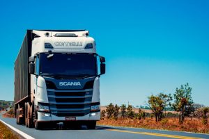 Blind Spot Accidents Involving Trucks And Buses In NJ 300x200